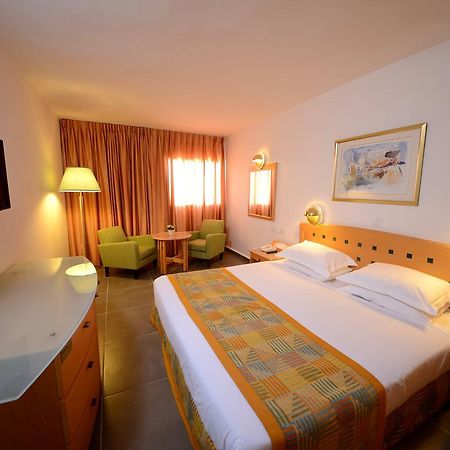 Aquamarine Hotel Eilat Bagian luar foto
