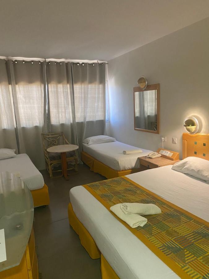 Aquamarine Hotel Eilat Bagian luar foto