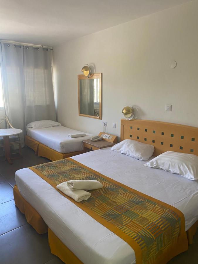 Aquamarine Hotel Eilat Bagian luar foto